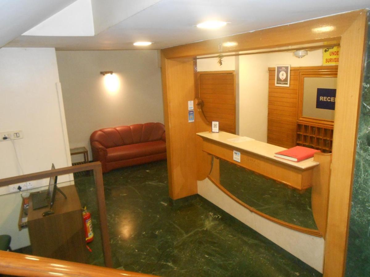Pooja International Nashik Hotel Buitenkant foto